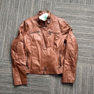 Never worn before Maralyn & Me brown leather jacket!!